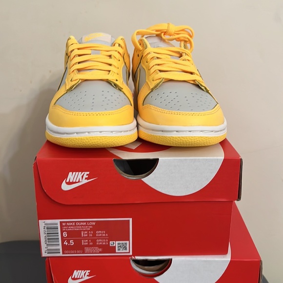 Nike Dunk Low Womens Citron - Picture 3 of 7